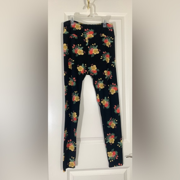 Flower Lularoe Leggings Tall + Curvy - Picture 1 of 2